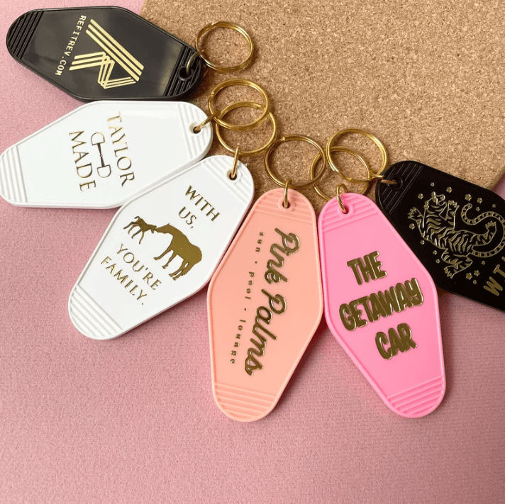 Custom Gold Foil Motel Keychains For Gifts Vintage Hotel Luggage Key Tags For Events