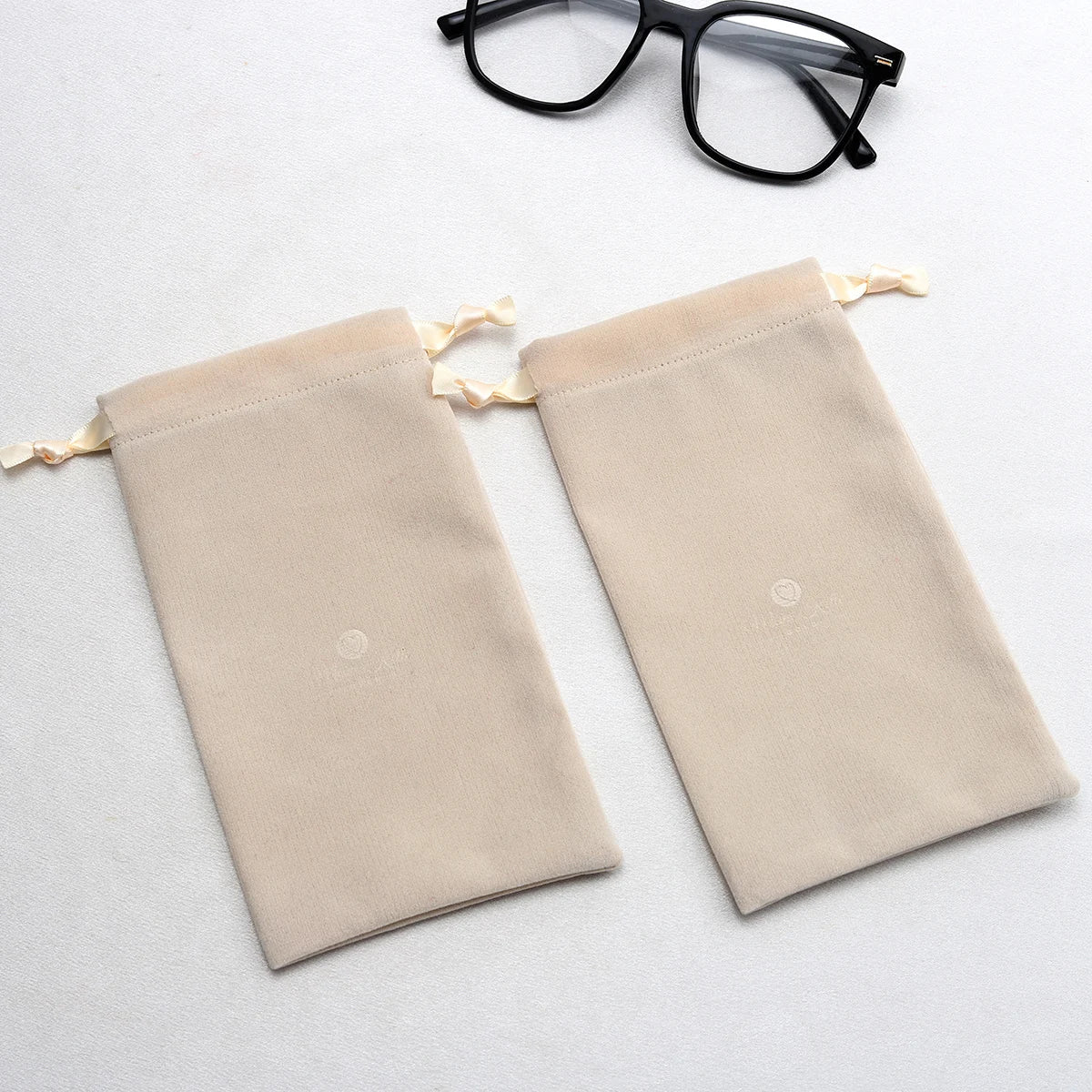 Custom Logo Velvet Drawstring Bags for Cosmetic Brush or Glasses