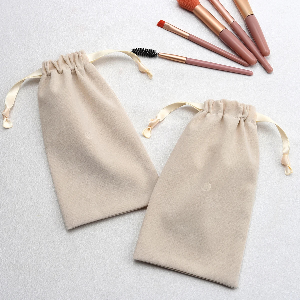 Custom Logo Velvet Drawstring Bags for Cosmetic Brush or Glasses