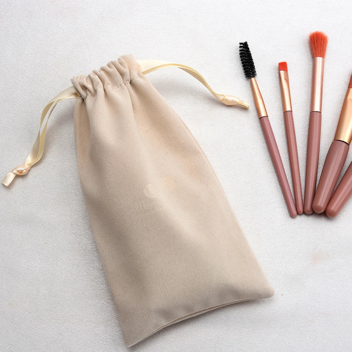 Custom Logo Velvet Drawstring Bags for Cosmetic Brush or Glasses