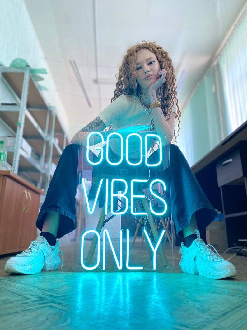 Celebrate in Style: Custom Neon Signs for Thanksgiving and Christmas Cheer