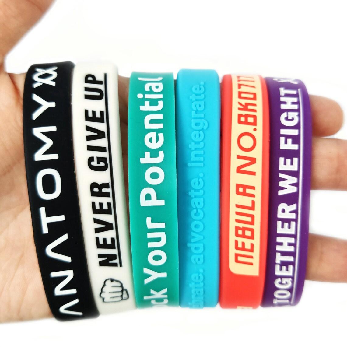 100Pcs Custom Silicone Wristbands,Personalized Rubber Wristbands,Custom Text Logo Bracelet