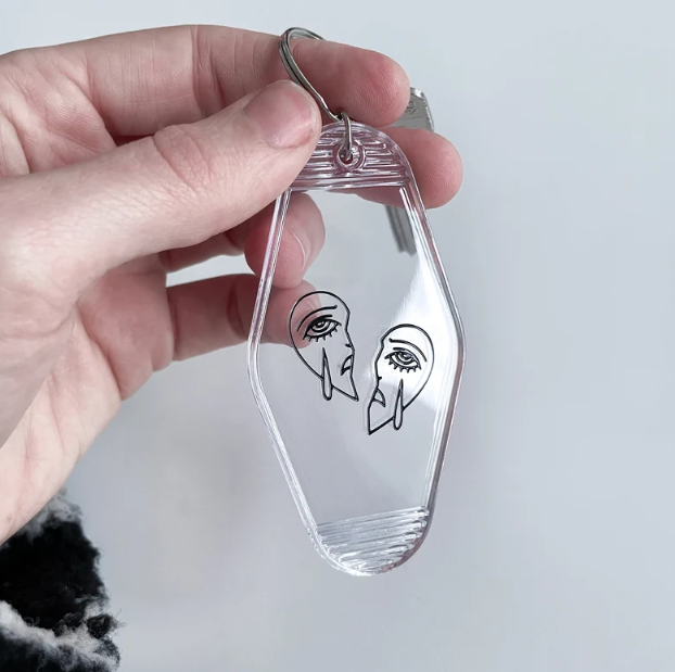 LOW MOQ Custom Transparent Plastic Keychain Hotel Key Tags